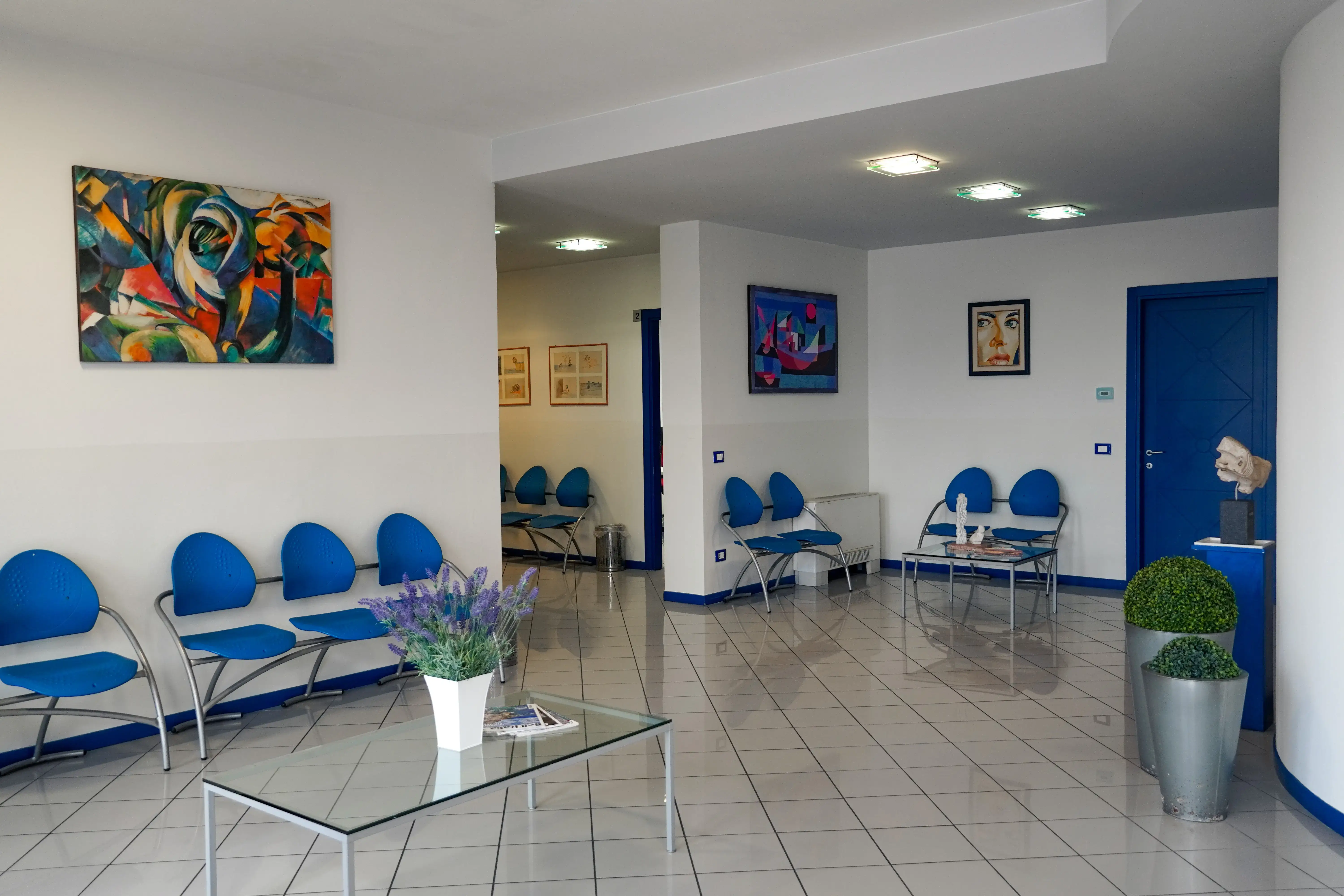 Ingresso interno del centro medico